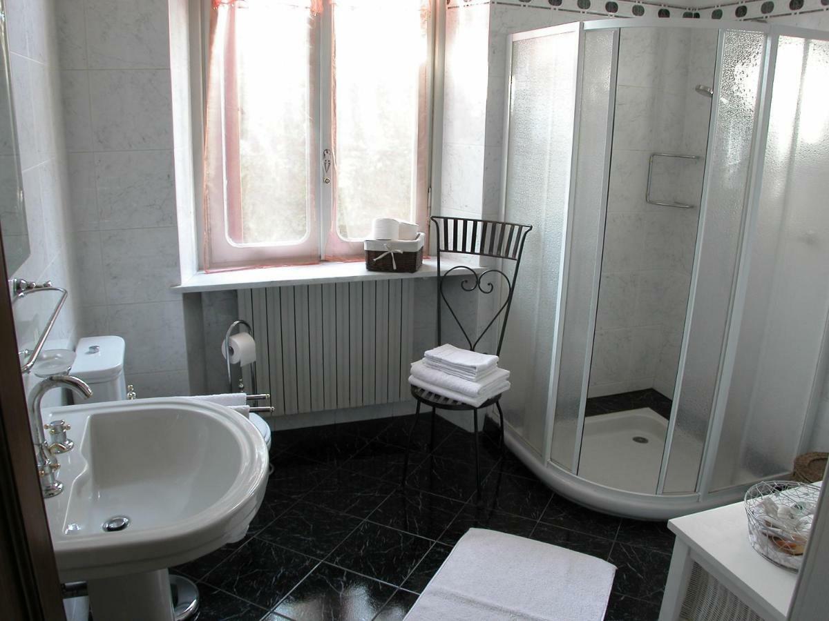 Villa Farinelli Cadegliano Viconago Esterno foto